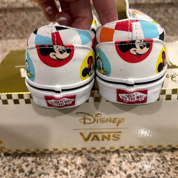 Vans x Disney collaboration Slip-On Sneakers - special limited release worn 1x - Picture 9 of 13